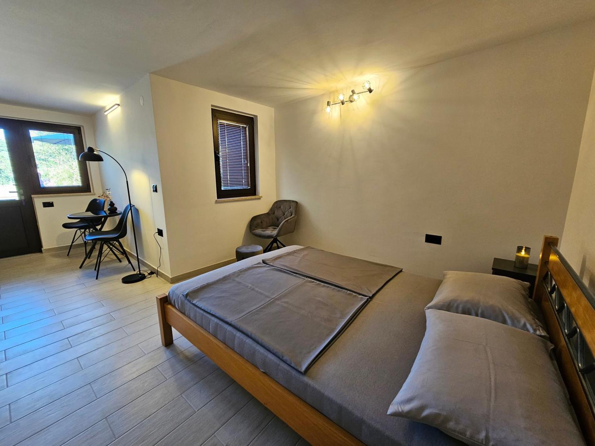 Keser Apartments Rovigno Esterno foto