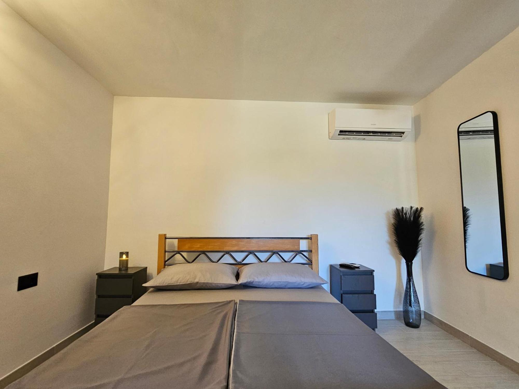 Keser Apartments Rovigno Esterno foto
