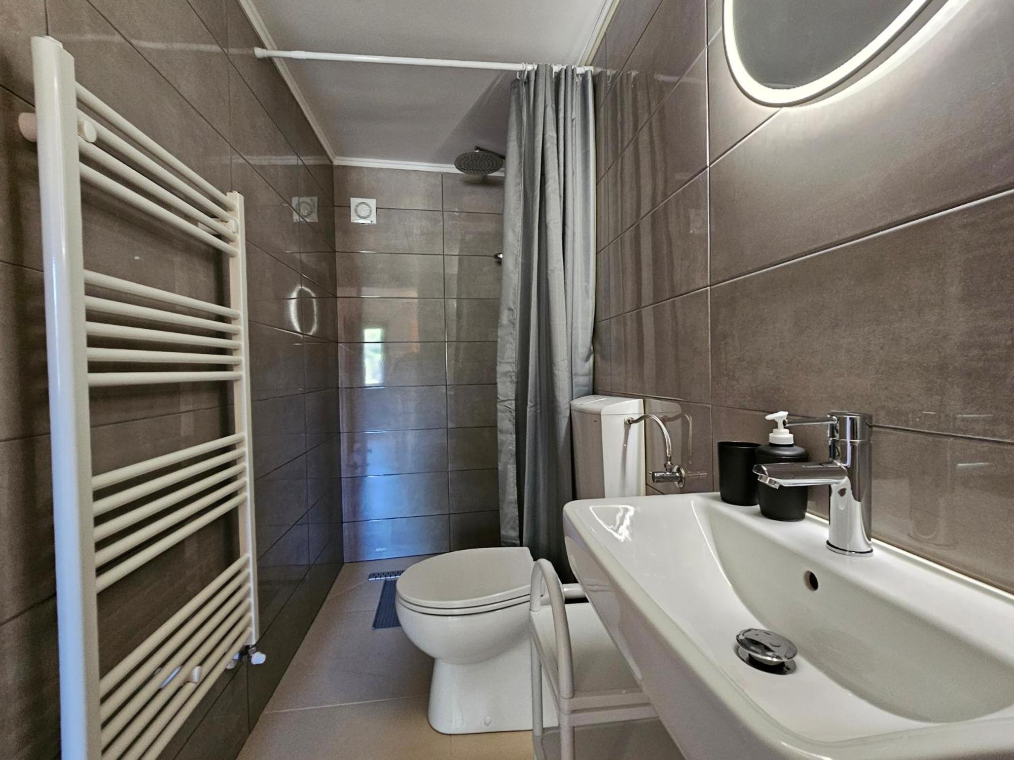 Keser Apartments Rovigno Esterno foto